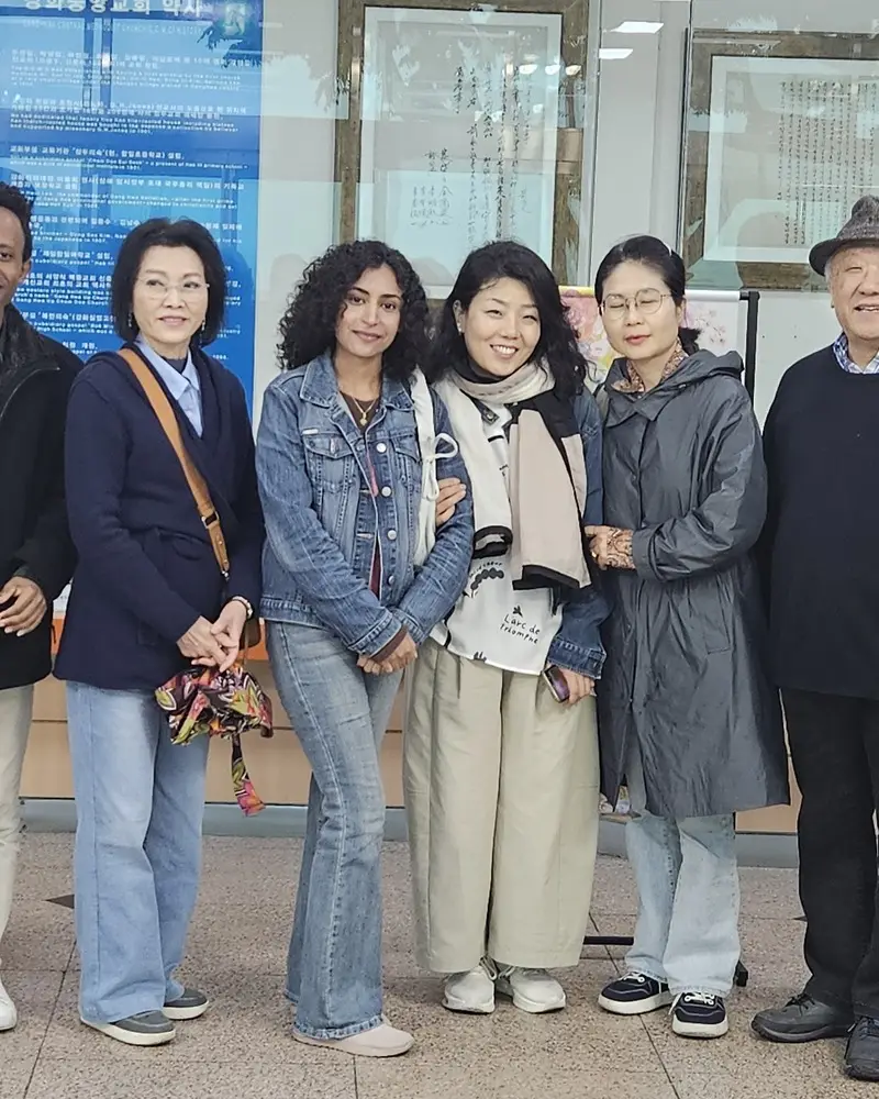 A spring outing to the palace